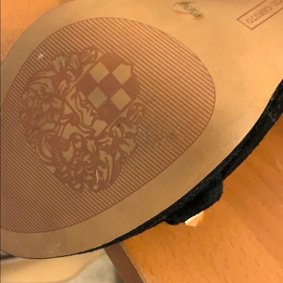 Vince Camuto sandals with studs - Picture 5 of 5